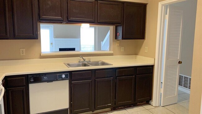 Building Photo - 12500 Brookglade Cir