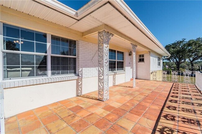 Building Photo - 5418 Riverhills Dr