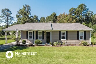 Building Photo - 2704 Aruba Dr