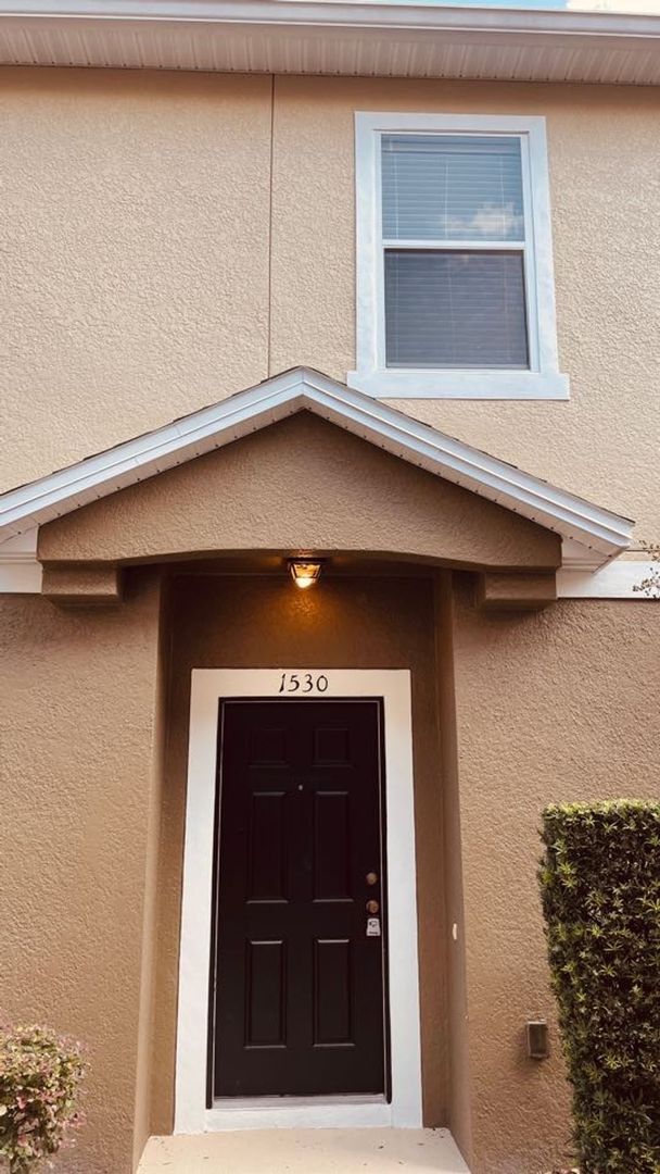 Building Photo - 1530 Broken Oak Dr