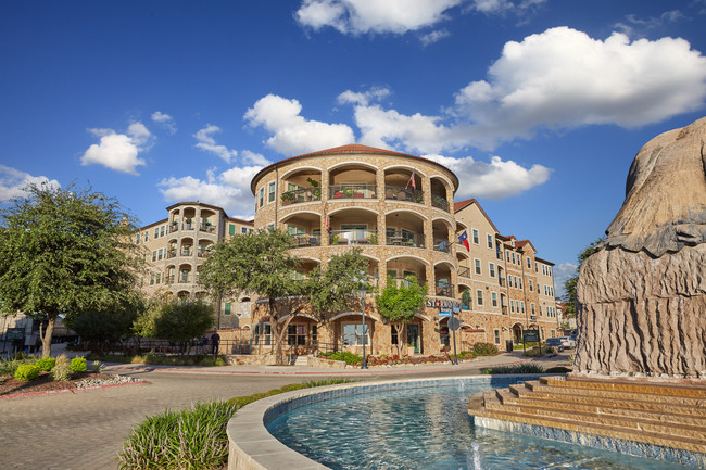 Foto del edificio - Bell Tower Flats