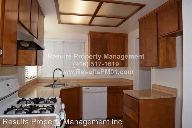 Foto del edificio - 3 br, 2 bath House - 7624 Luzern Way