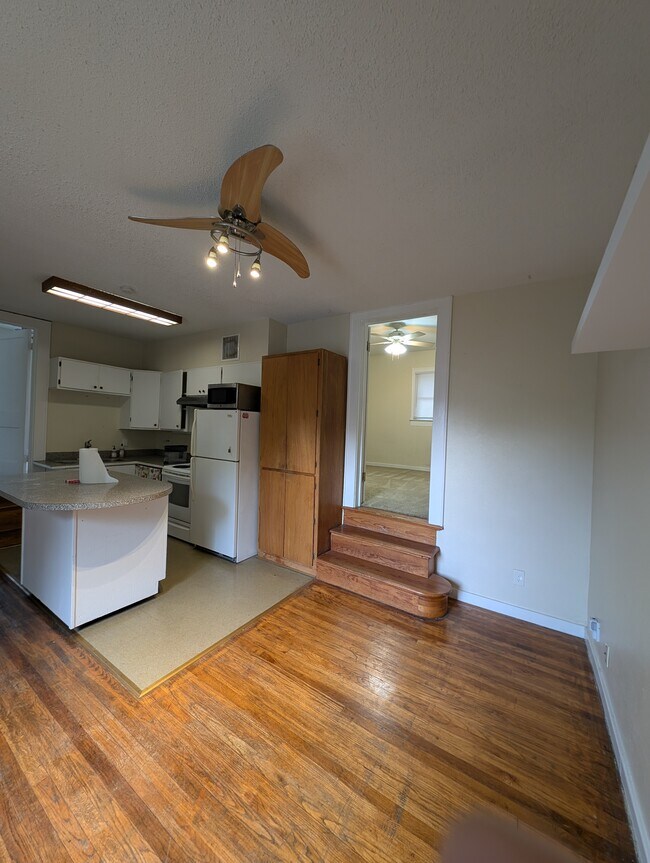 Foto del edificio - 3715 Tom Green St