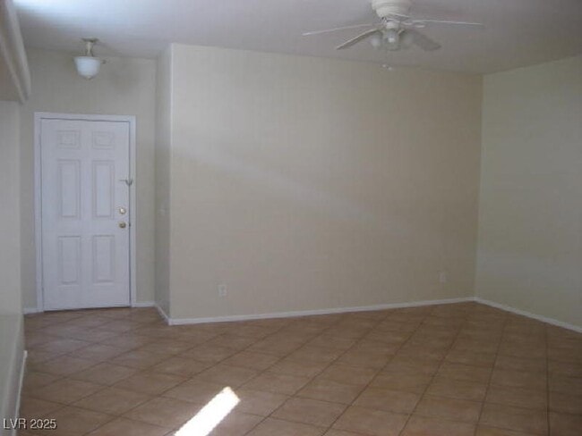 Foto del edificio - 6142 Highland Gardens Dr