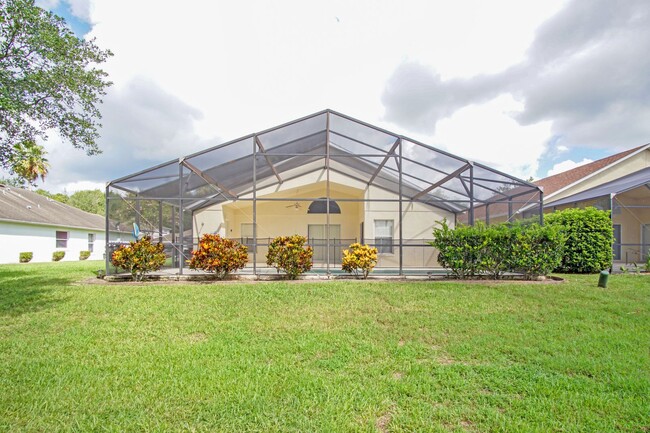 Foto del edificio - Pool Home in Kissimmee, FL available now!