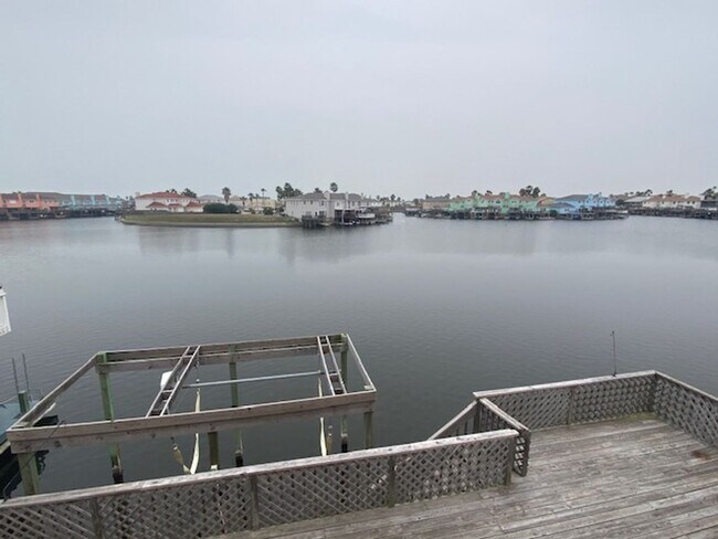 Foto del edificio - PADRE ISLAND HOME - EXTRA WIDE CANAL!