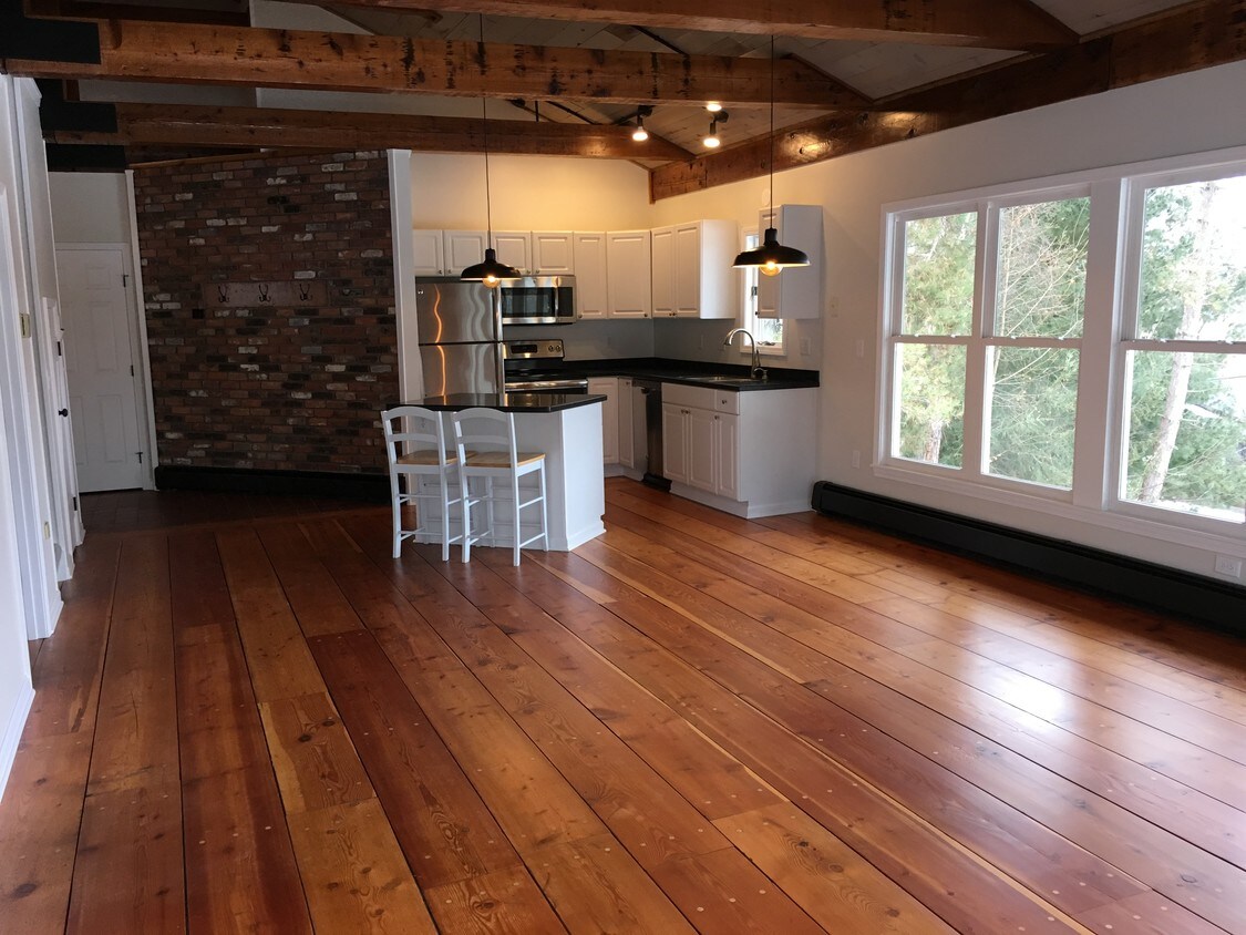 2500 W Genesee Turnpike, Camillus, NY 13031 Apartments in Camillus