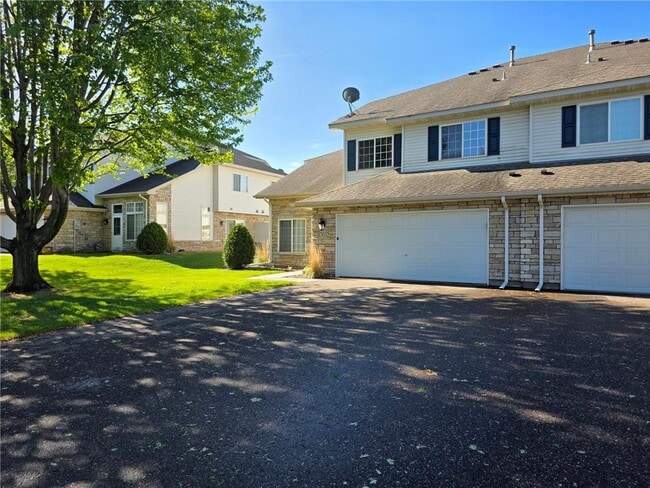 Building Photo - 17032 Eagleview Ln