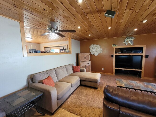 Foto del edificio - 63463 Gentry Loop