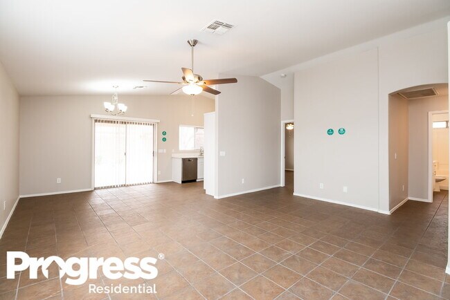 Foto del edificio - 328 S 89th St