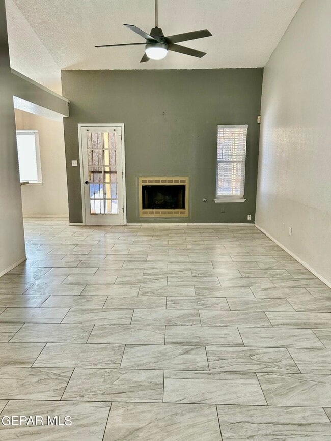 Building Photo - 1721 Jenny Laurie Ct