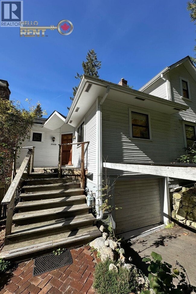 Building Photo - 3009 St Andrews Ave