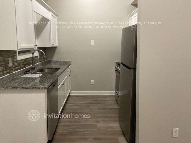 Foto del edificio - 6458 Phillips Creek Dr