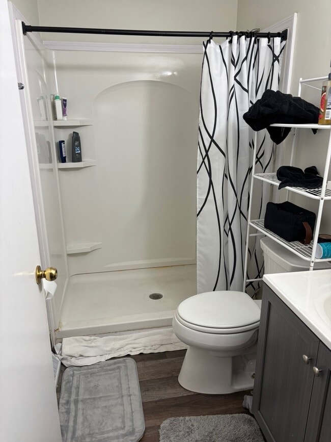 Building Photo - 413 N East Ave