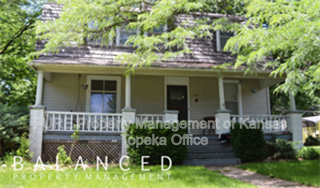 Building Photo - 1617 SW Mulvane St