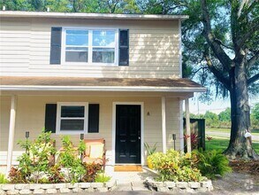 Building Photo - 152 Douglas Rd W