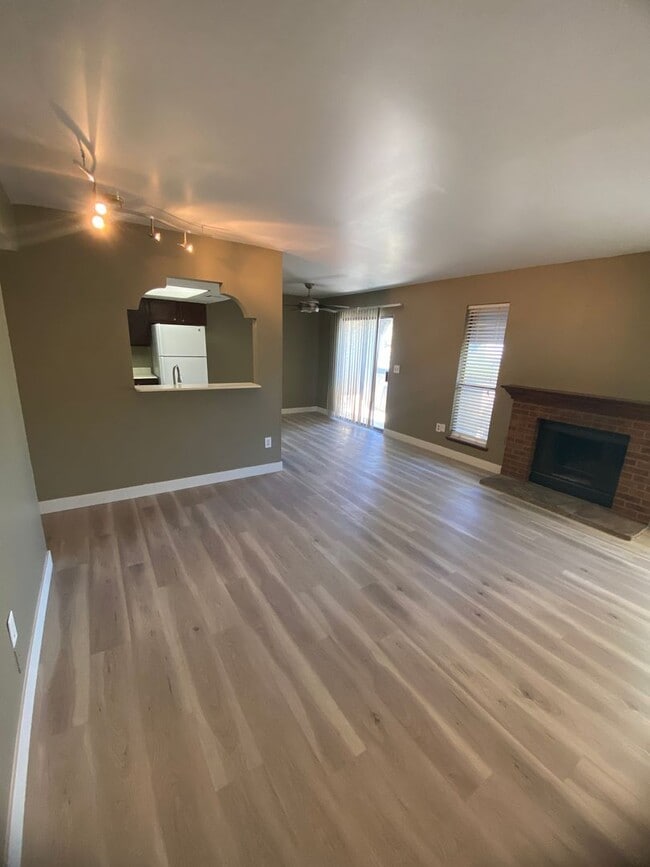 Building Photo - AMERICANA Property Mgmt - Downstairs 2 Beds condo in Spring Valley