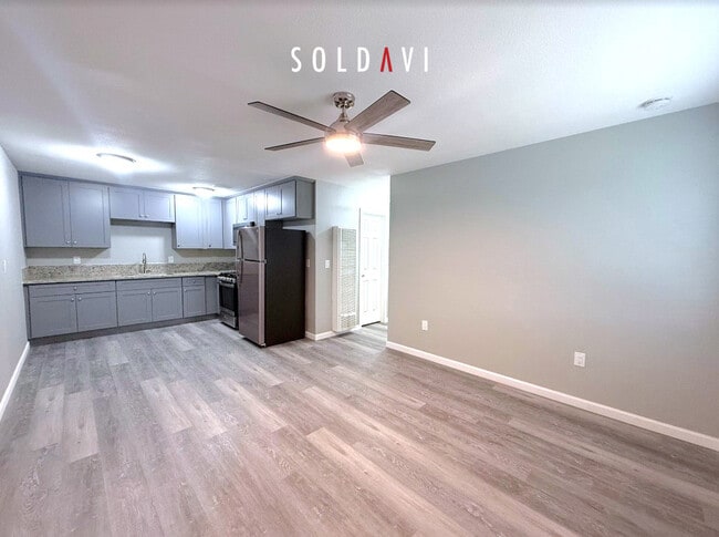 Building Photo - 2745 Muir Ave