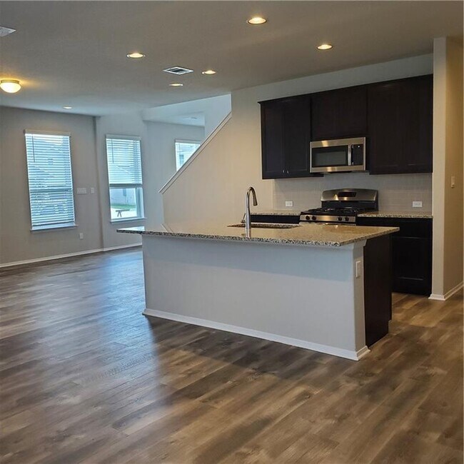 Foto del edificio - 108 Heather Glen Way