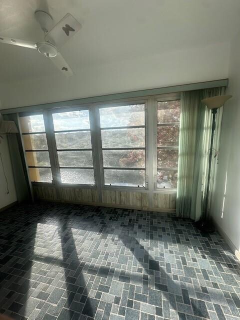 Foto del edificio - 5860 NW 64th Ave