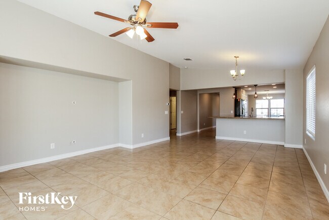 Foto del edificio - 18501 W Southgate Ave