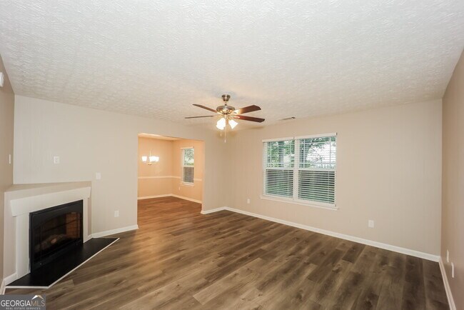 Foto del edificio - 1417 Arbor Pl Dr