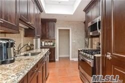 Building Photo - 357 Frankel Blvd