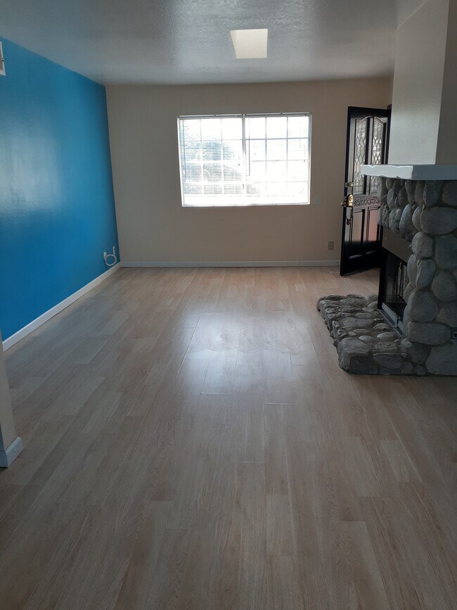 Building Photo - 417 N Glenwood Pl