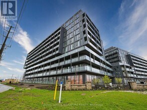 Building Photo - 3200 Dakota Cmn