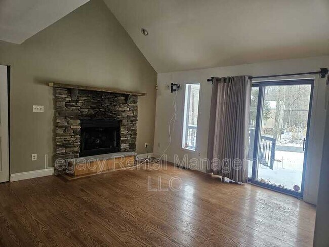 Building Photo - 116 Cheyney Dr