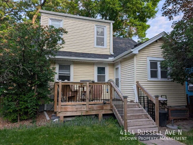 Foto del edificio - 4154 Russell Ave N