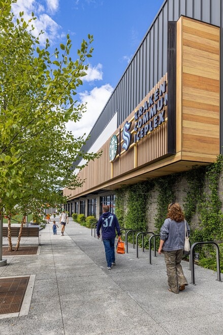 Building Photo - Everis