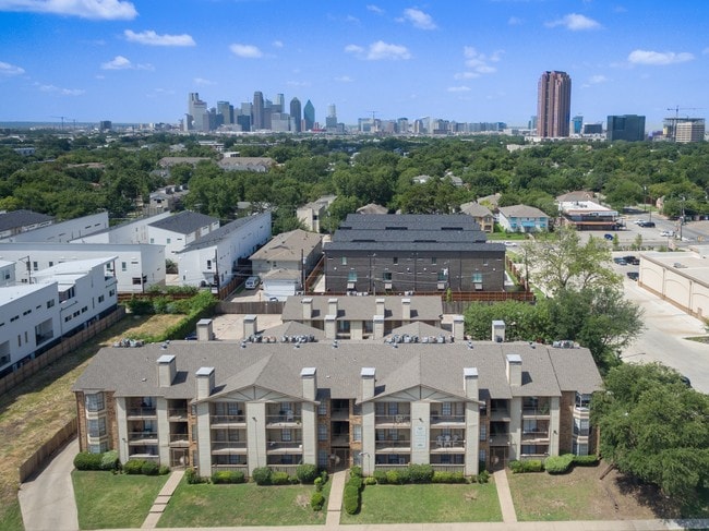 Building Photo - Bennett Place Apartments