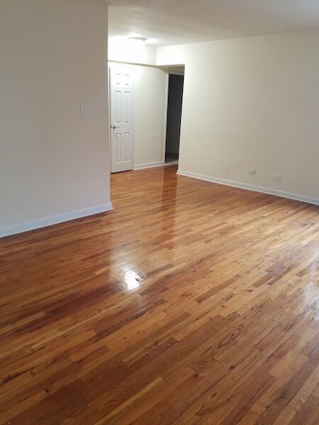 Foto principal - 994 New York Ave