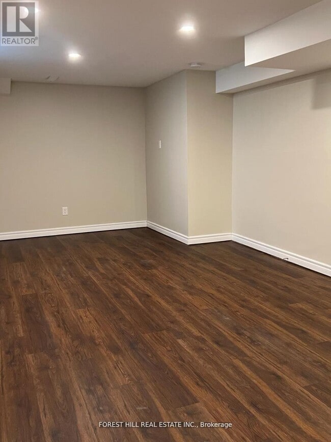 Building Photo - 1241 Maple Ridge Dr