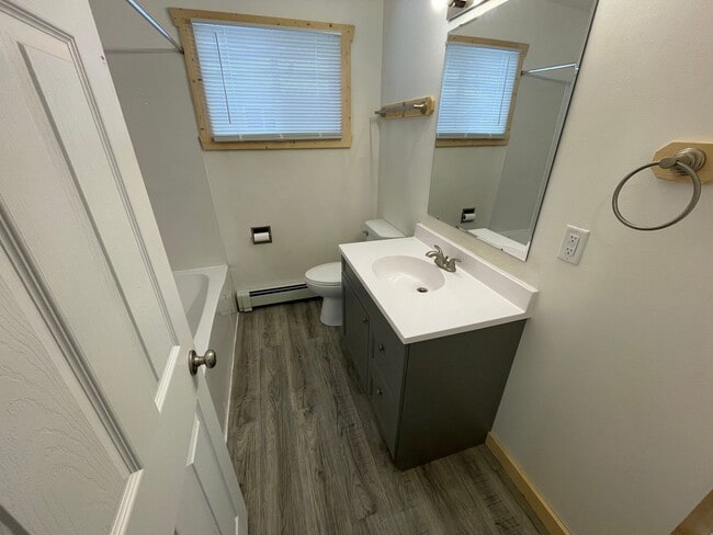 Building Photo - 3 Bed, 2 Bath in West Fargo with a Bonus R...
