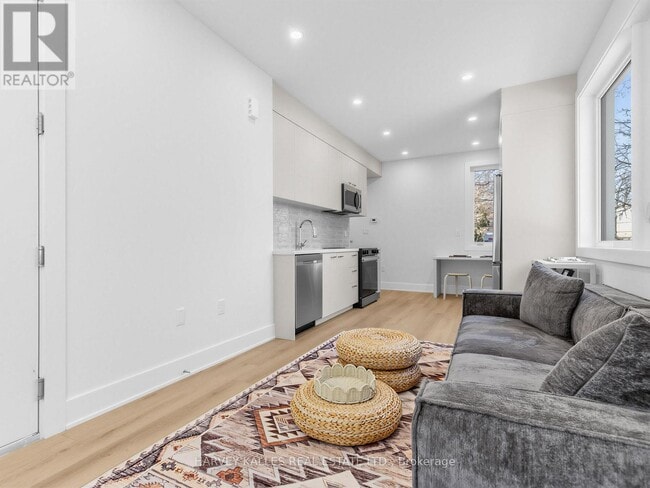 Building Photo - 45 Bellevue Ave