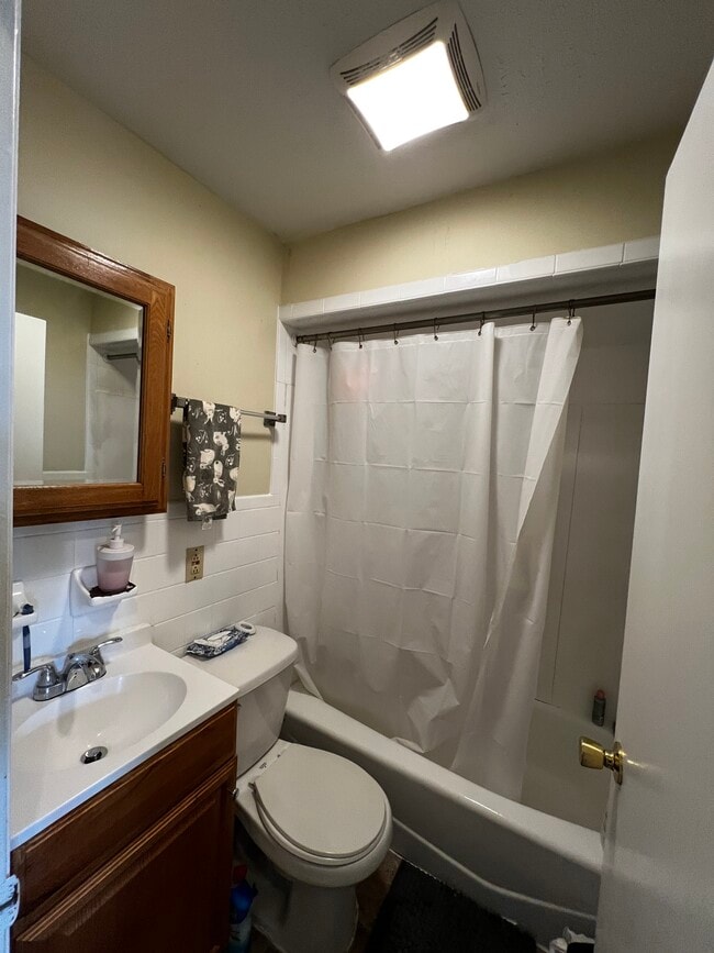 Foto del edificio - 10 Hyde Park Ave