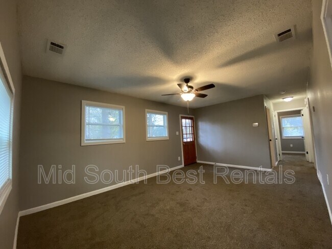 Foto del edificio - 3551 Carney St