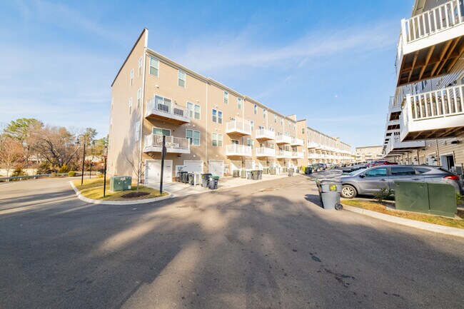 Foto del edificio - 2707 Acadia Dr