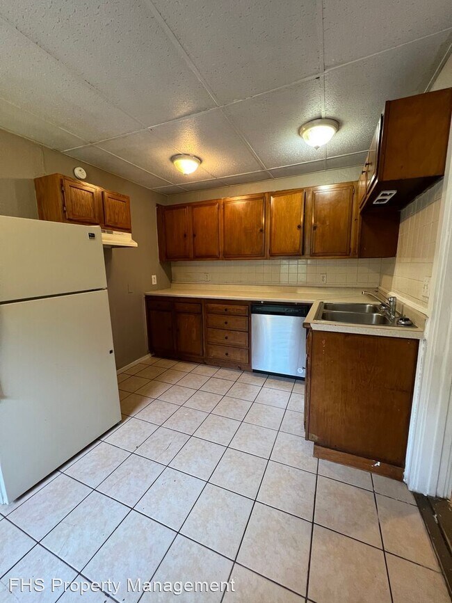 Building Photo - 3 br, 1.5 bath House - 2138 N Taylor