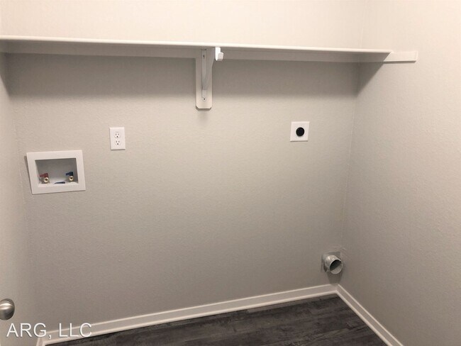 Foto del edificio - 3 br, 2 bath House - 106 Westwood Drive