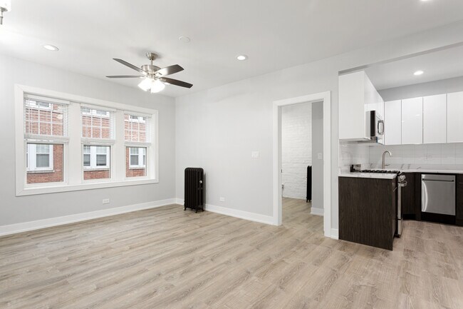 Foto del edificio - 6118 N Winthrop Ave