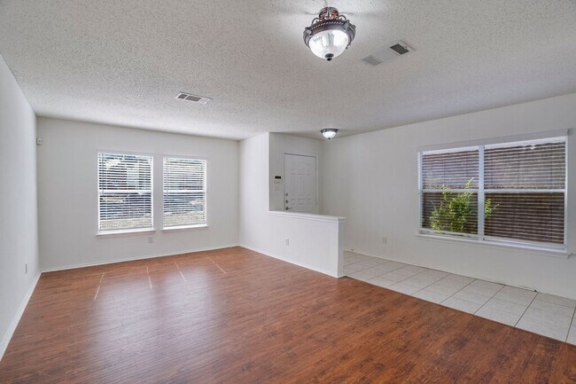 Building Photo - 2602 Stapleford Dr