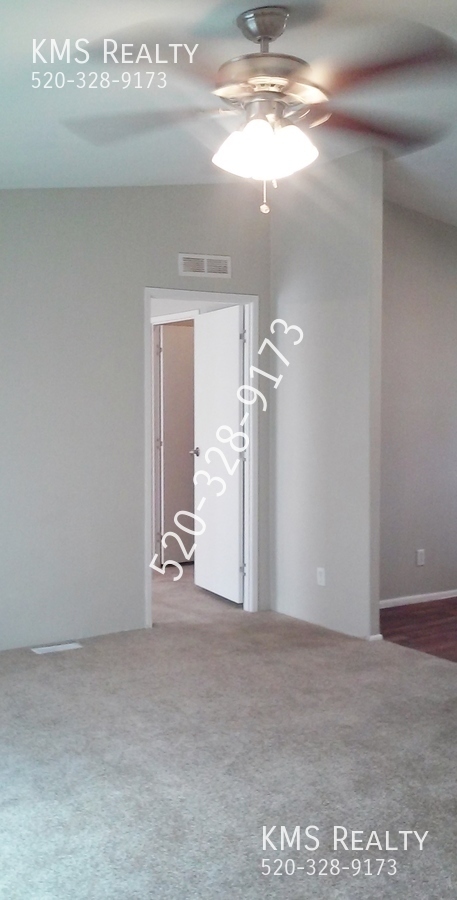 Building Photo - 3 Bedroom 2 Bath Manufactured Home- OWNER ...