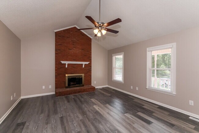 Foto del edificio - 925 Cameron Ct