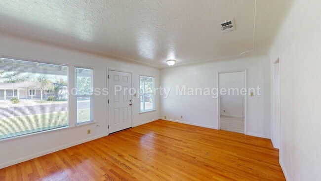 Foto del edificio - 2324 Bellamy St