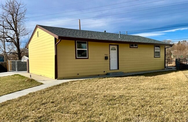 Building Photo - 7561 Granada Rd