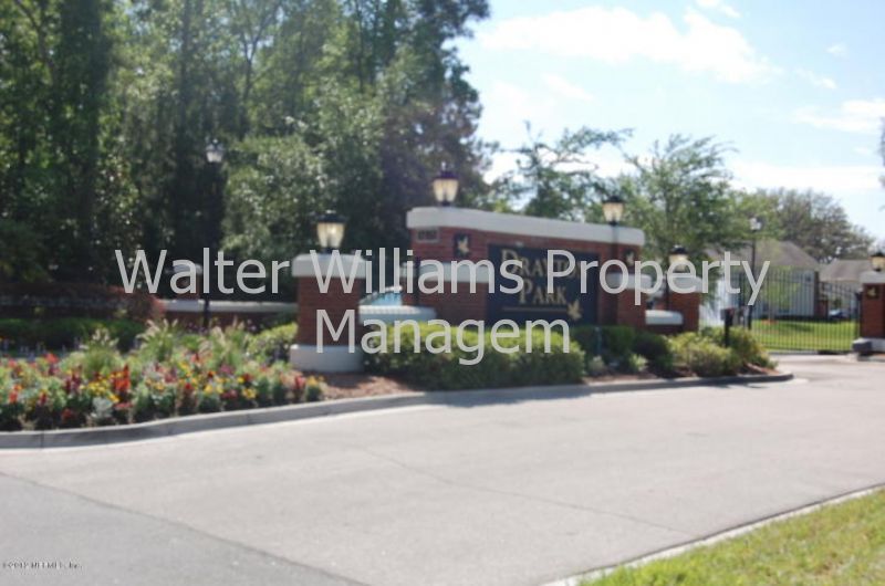 3265 Climbing Ivy Trail, Jacksonville, FL 32216