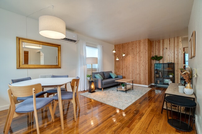 Building Photo - 5605 SE 65th Ave